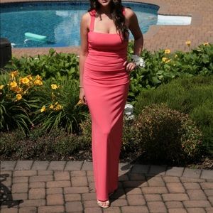 Laundry Shelli Segal Pink Gown! Square neck & slit